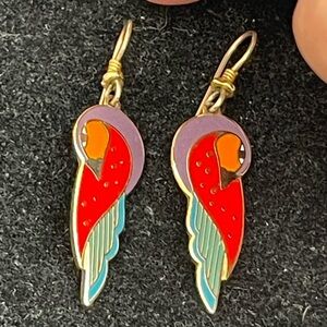 Laurel Burch Signed Kuchulu Pierced Earring. MA734